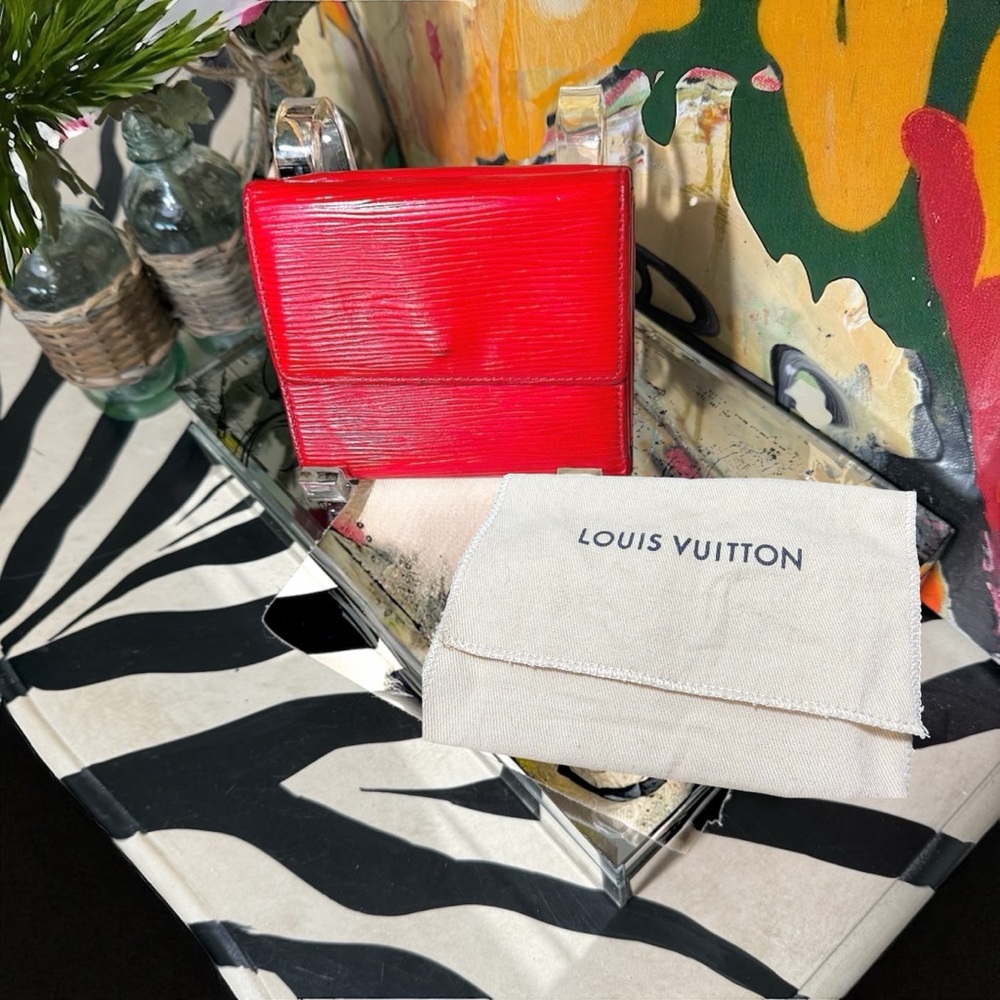 Louis Vuitton EPI Leather Double Snap Wallet in Red EUC